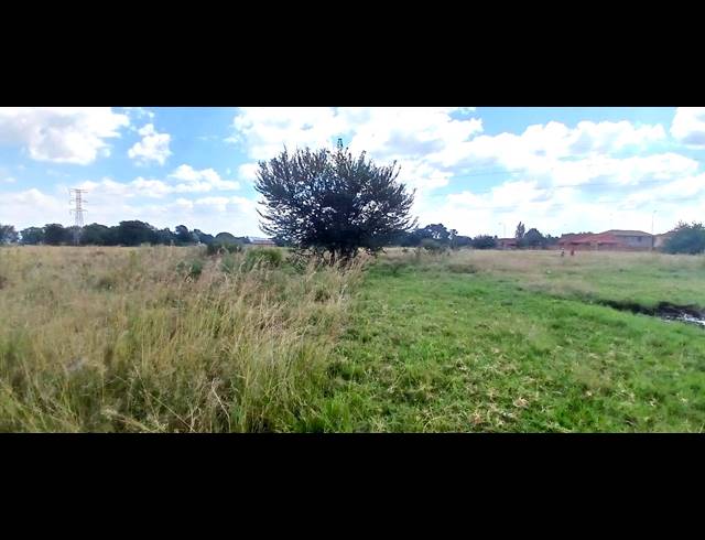 13,843M² VACANT LAND FOR SALE IN RIVERSDALE